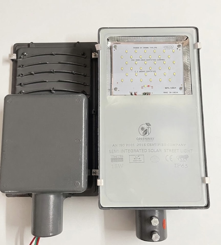 Semi-Integrated Solar Street Light – 15W